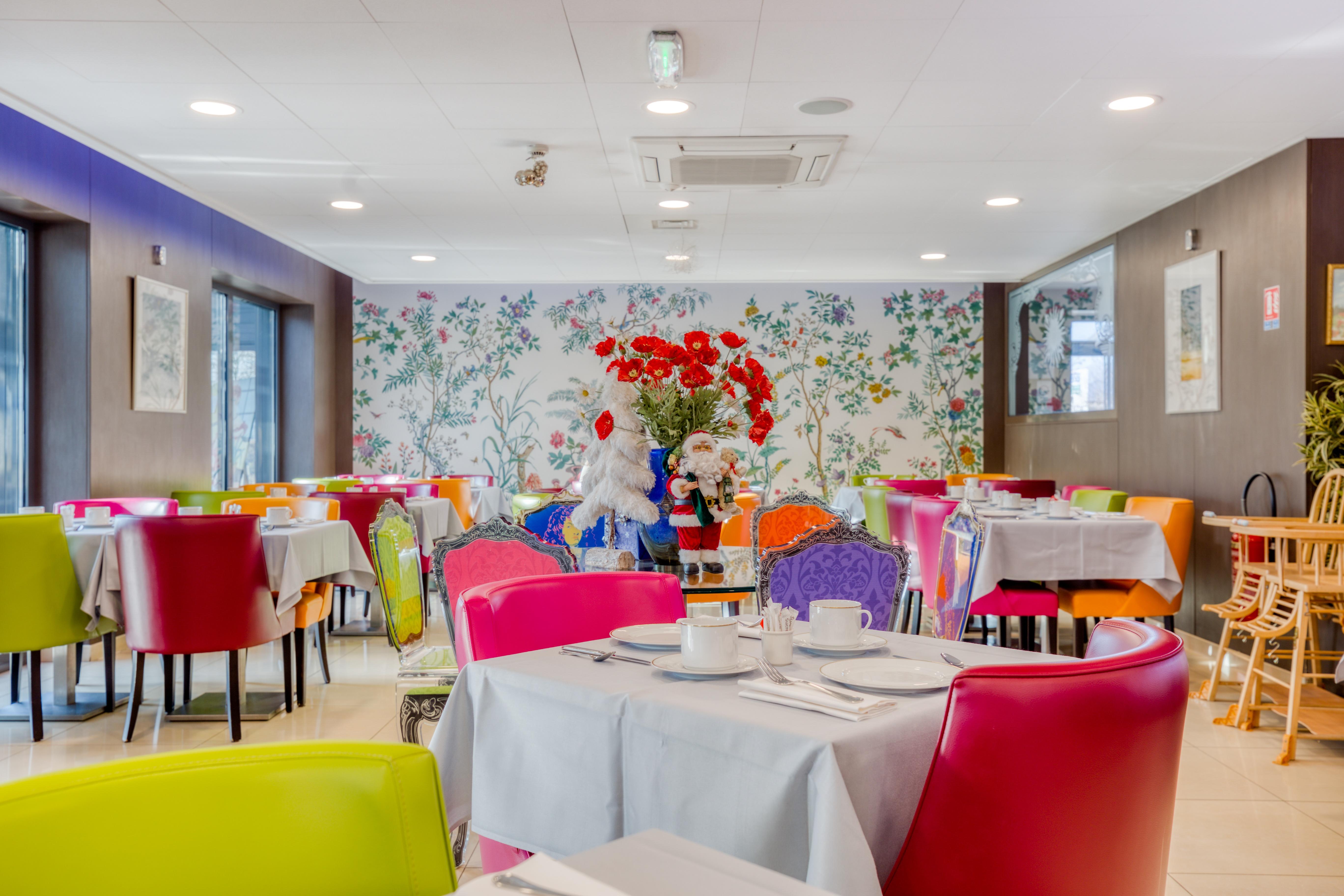 B&B Hotel Colmar Liberte 4 Etoiles — Foto 2